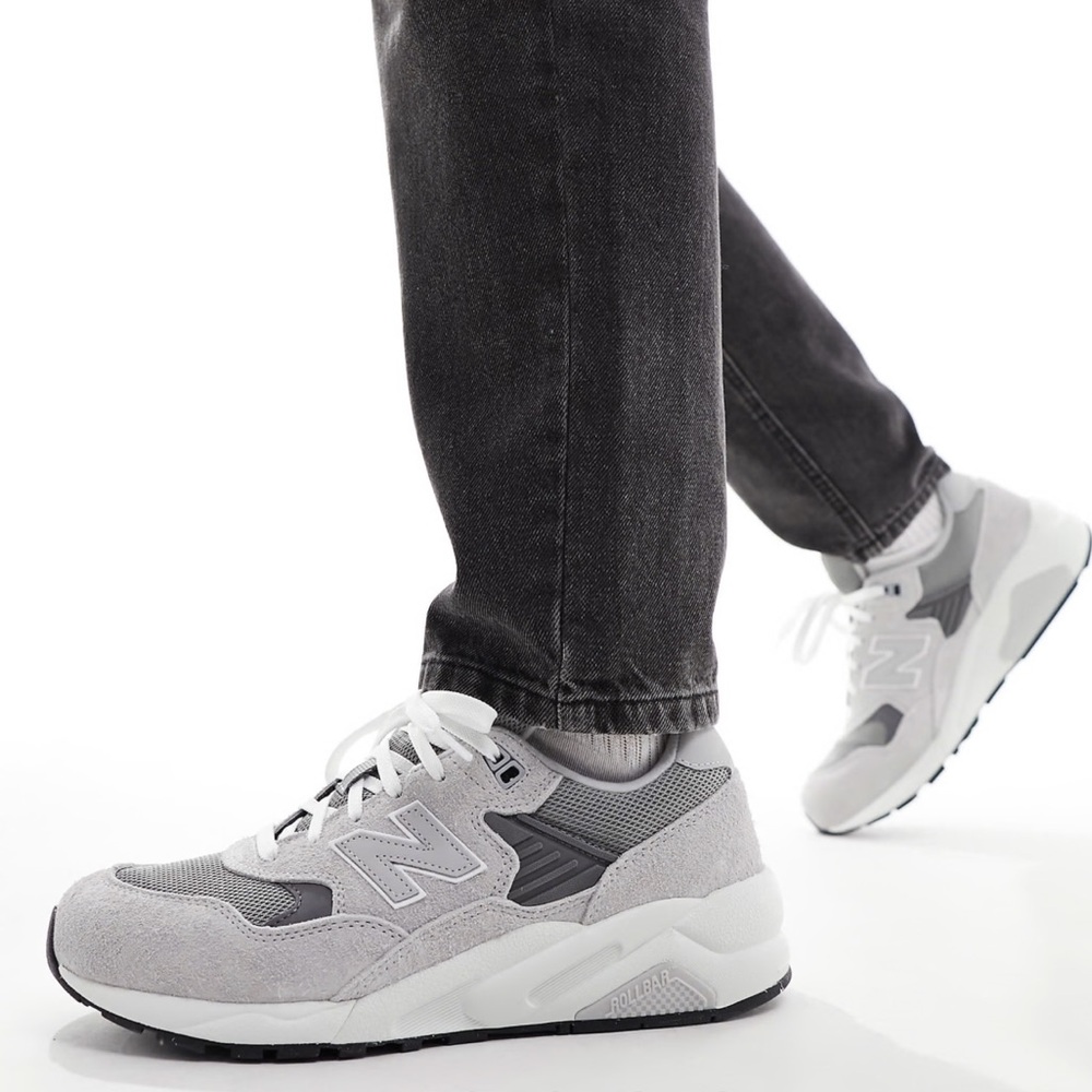 New Balance 580 raincloud Light Gray and Dark Gray Sneakers